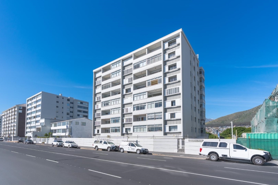 3 Bedroom Property for Sale in Mouille Point Western Cape